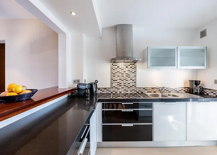 Coolhouses Algarve, 2 Bed Elegant Flat, Private Pool & Garden, Facilities, Mar Da 19 아파트