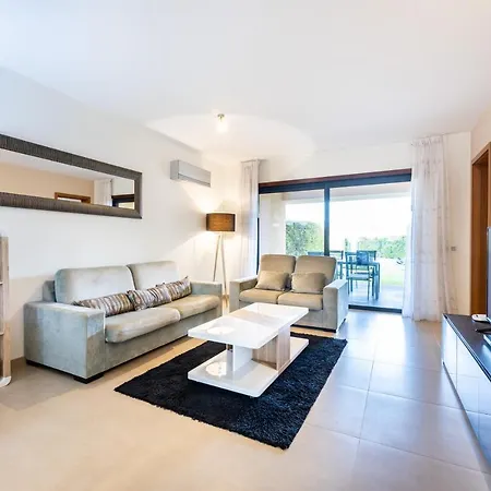 Coolhouses Algarve, 2 Bed Elegant Flat, Private Pool & Garden, Facilities, Mar Da 19 Apartment