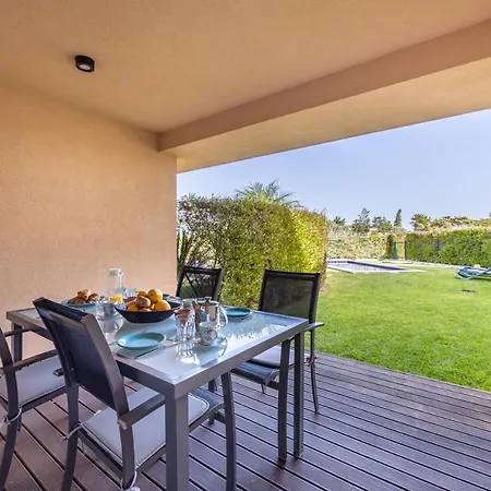 Coolhouses Algarve, 2 Bed Elegant Flat, Private Pool & Garden, Facilities, Mar Da 19 Apartment