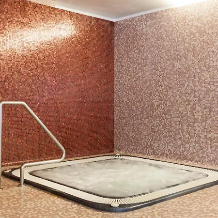 Coolhouses Algarve, 2 Bed Elegant Flat, Private Pool & Garden, Facilities, Mar Da 19 شقة Luz