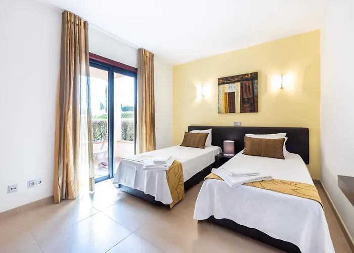 Апартаменты Coolhouses Algarve, 2 Bed Elegant Flat, Private Pool & Garden, Facilities, Mar Da 19 *
