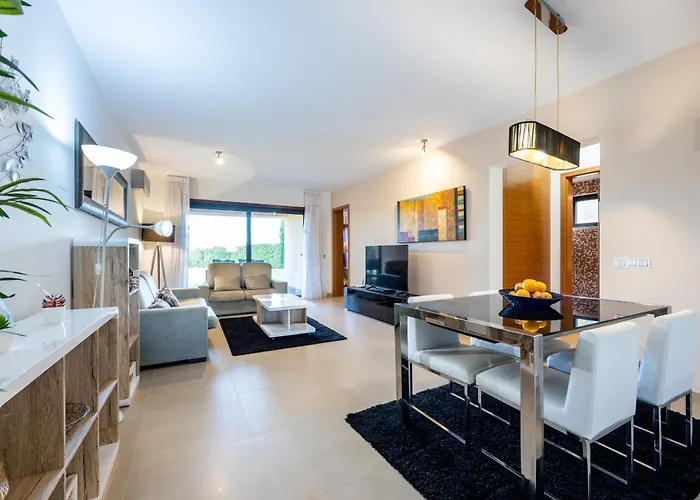 Coolhouses Algarve, 2 Bed Elegant Flat, Private Pool & Garden, Facilities, Mar Da 19 Апартаменты Praia Da Luz