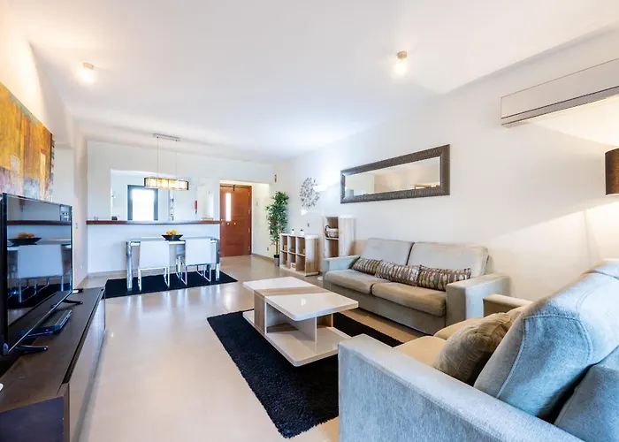 Coolhouses Algarve, 2 Bed Elegant Flat, Private Pool & Garden, Facilities, Mar Da 19 *